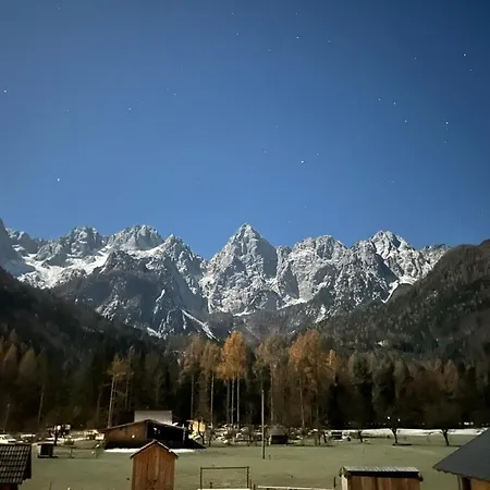 Apartamento Barbara With Sauna Gozd Martuljek